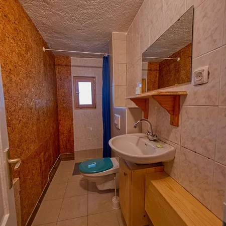 Surrounded By Forests - The Sunny Hill Appartement *