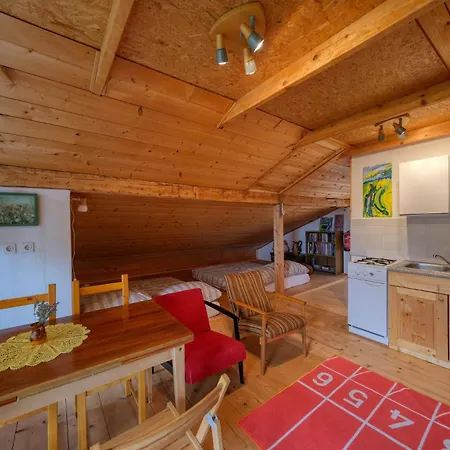 Apartment Surrounded By Forests - The Sunny Hill