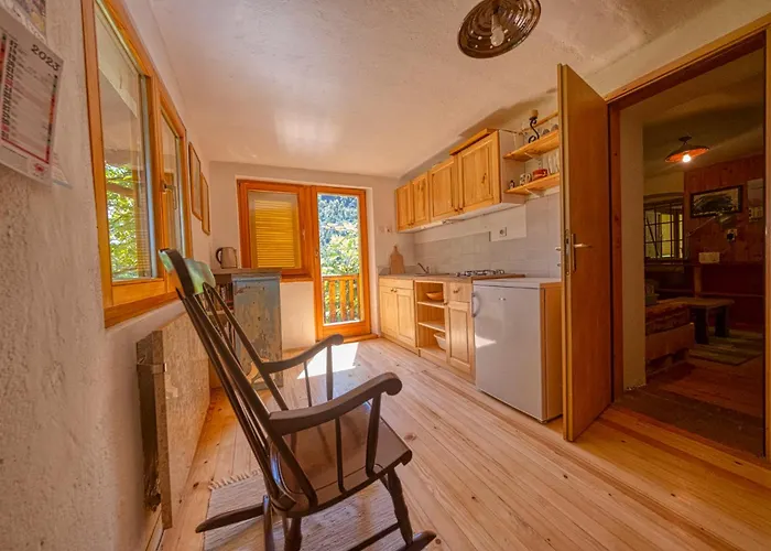 Surrounded By Forests - The Sunny Hill Appartamento *